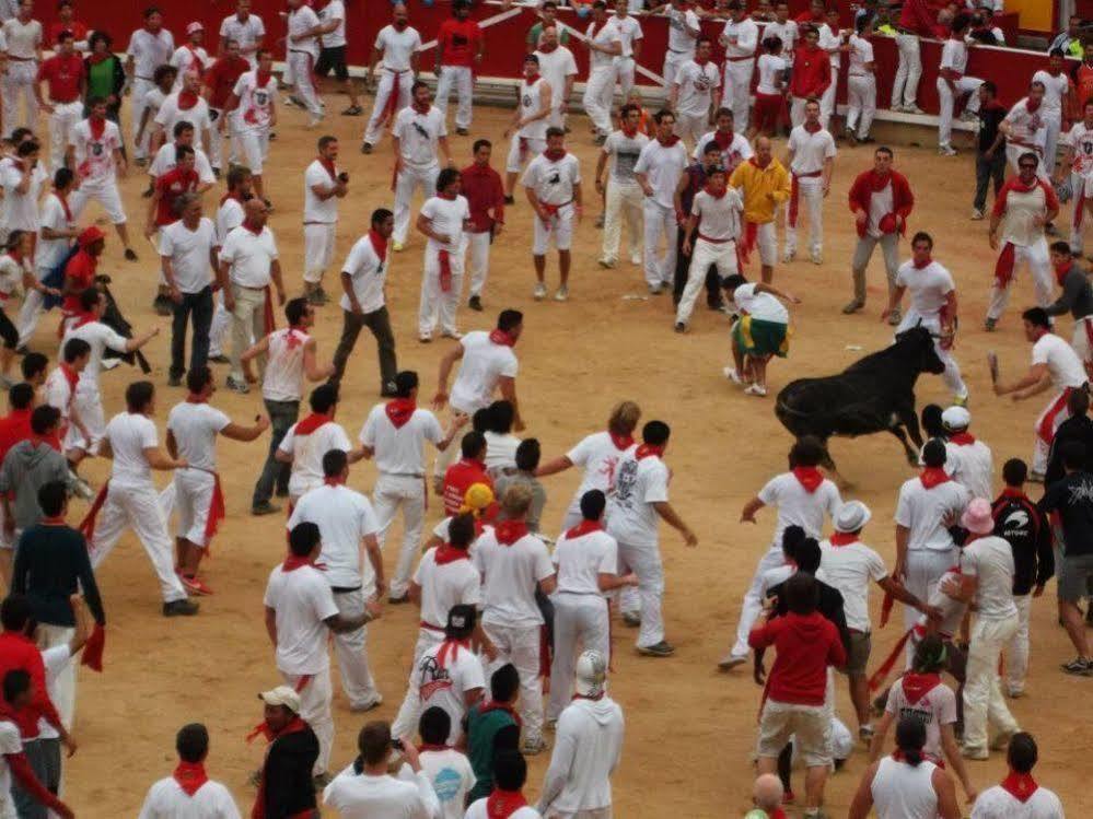 Pamplona Camping Ξενοδοχείο Aizoáin Εξωτερικό φωτογραφία